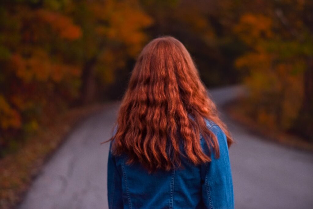 perché i capelli cadono cambiostagione